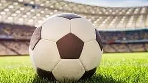 法甲球员降薪达成一致：月薪超10万欧者将减薪五成